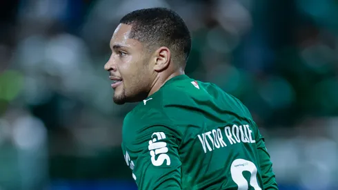 Vitor Roque mira artilharia em clássicos pelo Palmeiras