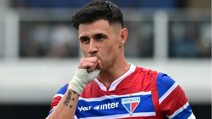 Bareiro durante confronto contra o Santos no Brasileirão de 2025.