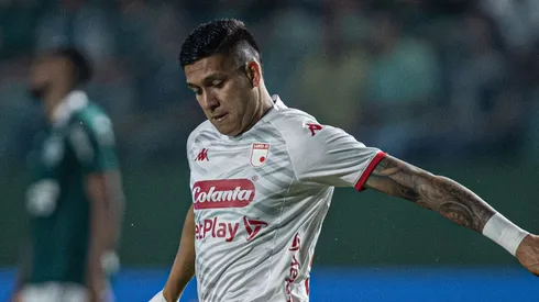 Julian Millan jogador do Santa Fe durante partida contra o Goias no estadio Serrinha pelo campeonato Copa Sul-Americana 2023. Foto: Heber Gomes/AGIF