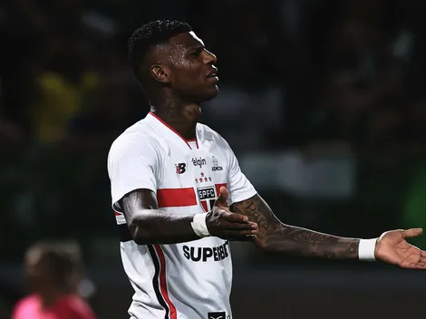 Defesa do São Paulo falha contra o Palmeiras
