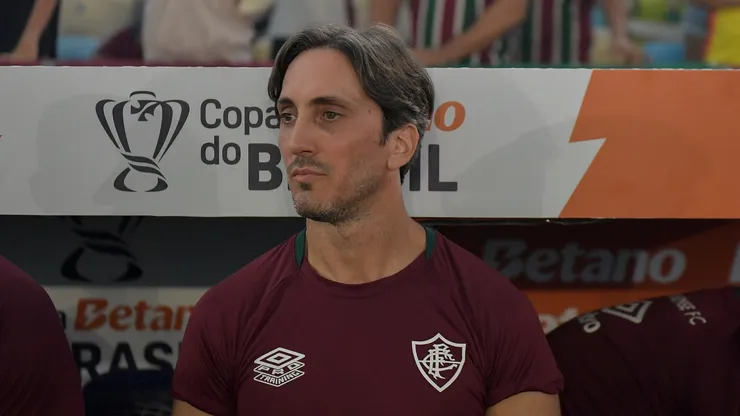 Luis Zubeldía técnico do Fluminense durante partida contra o Vasco no estádio Maracanã pelo campeonato Copa Do Brasil 2025. Foto: Thiago Ribeiro/AGIF