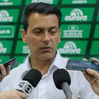 Rui Costa critica o VAR após derrota do São Paulo