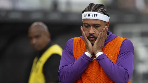 Memphis Depay jogador do Corinthians durante partida contra o Juventude no estadio Arena Corinthians pelo campeonato Brasileiro A 2025.