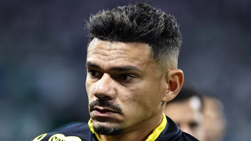 Tiquinho está emprestado pelo Santos ao Mirassol.