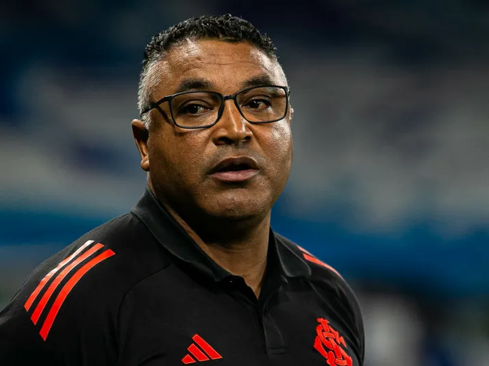 Roger Machado, ex-Internacional, surpreende e pode fechar com o Vasco