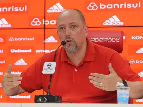 Barcellos se pronuncia no Internacional sobre a contratação de reforços