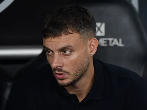 Anselmi pede e Botafogo solicita retorno de Huguinho junto ao RWDM Brussels