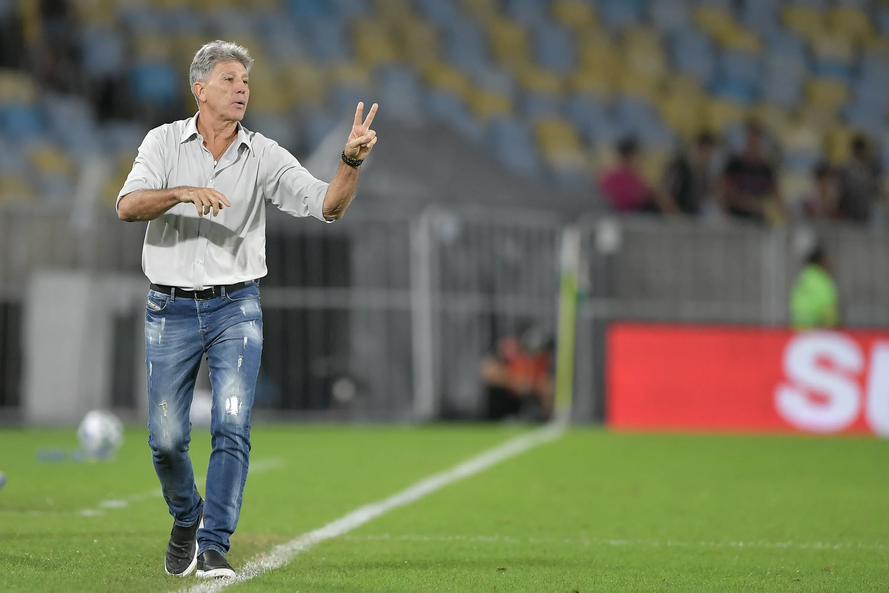 Renato Gaúcho comandando o Fluminense em 2025 –  Foto: Thiago Ribeiro/AGIF