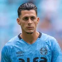 Pavón ganha moral de Luís Castro após vitória no Grenal