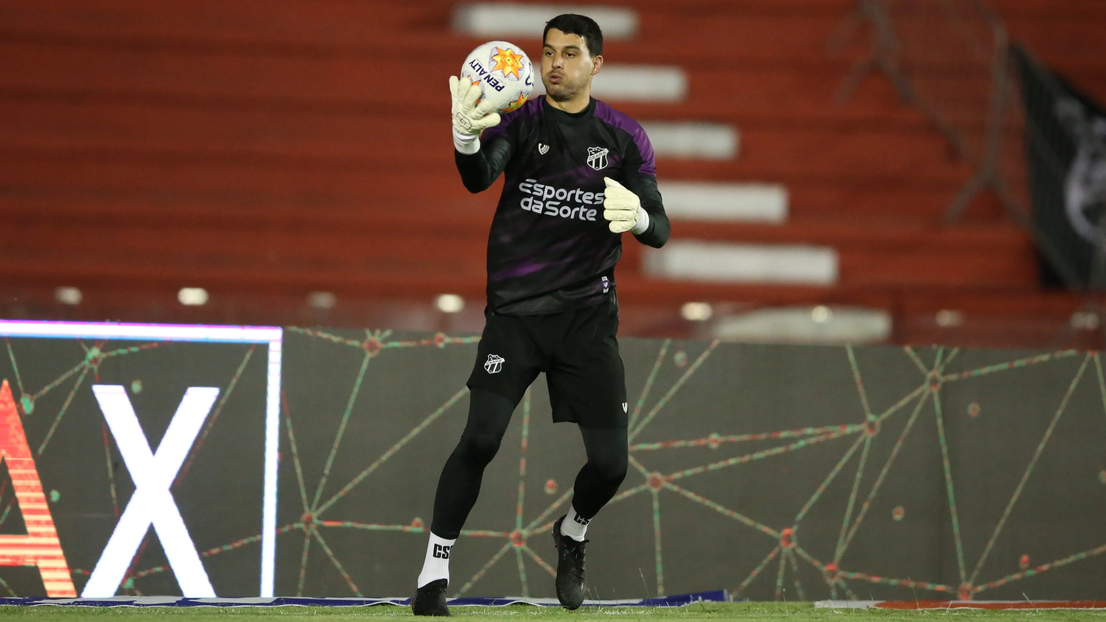 Keiller vai ser goleiro do Coritiba. Foto: Marlon Costa/AGIF