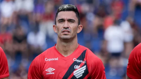 Raul deixou o Athletico-PR