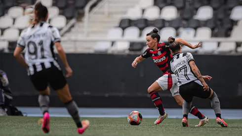 Os rivais se enfrentam pela primeira vez na temporada – Foto: Paula Reis/Flamengo