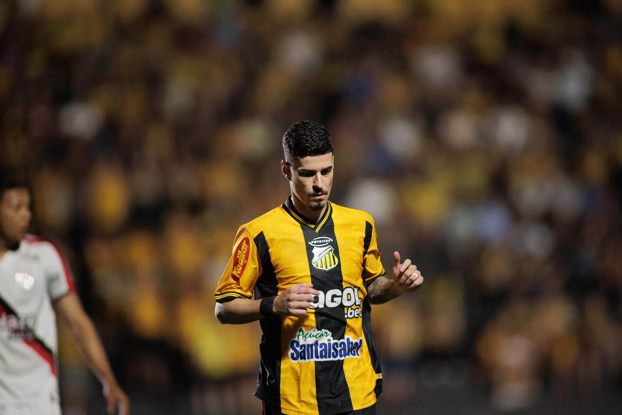 SP – NOVO HORIZONTE – 08/09/2025 – BRASILEIRO B 2025, NOVORIZONTINO X ATLETICO-GO – Romulo jogador do Novorizontino durante partida contra o Atletico-GO no estadio Jorge Ismael de Biasi pelo campeonato Brasileiro B 2025. Foto: Vinicius Silva/AGIF