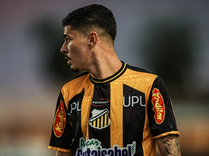 Rômulo está fora de Palmeiras x Novorizontino