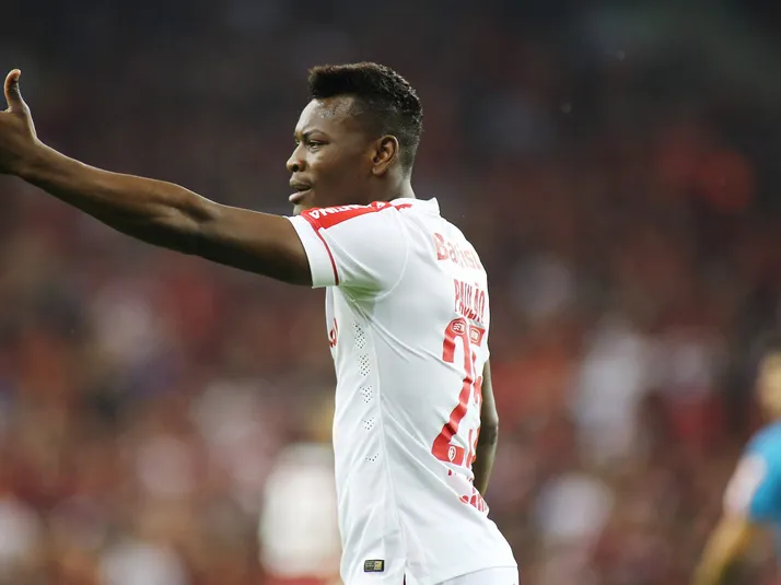 Paulão, ex-Internacional, anuncia aposentadoria