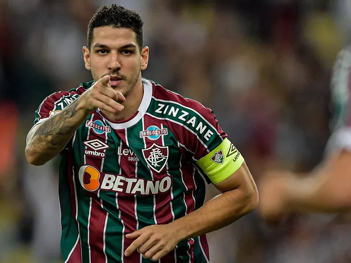 Fluminense ainda pode tentar repatriar Nino no meio do ano