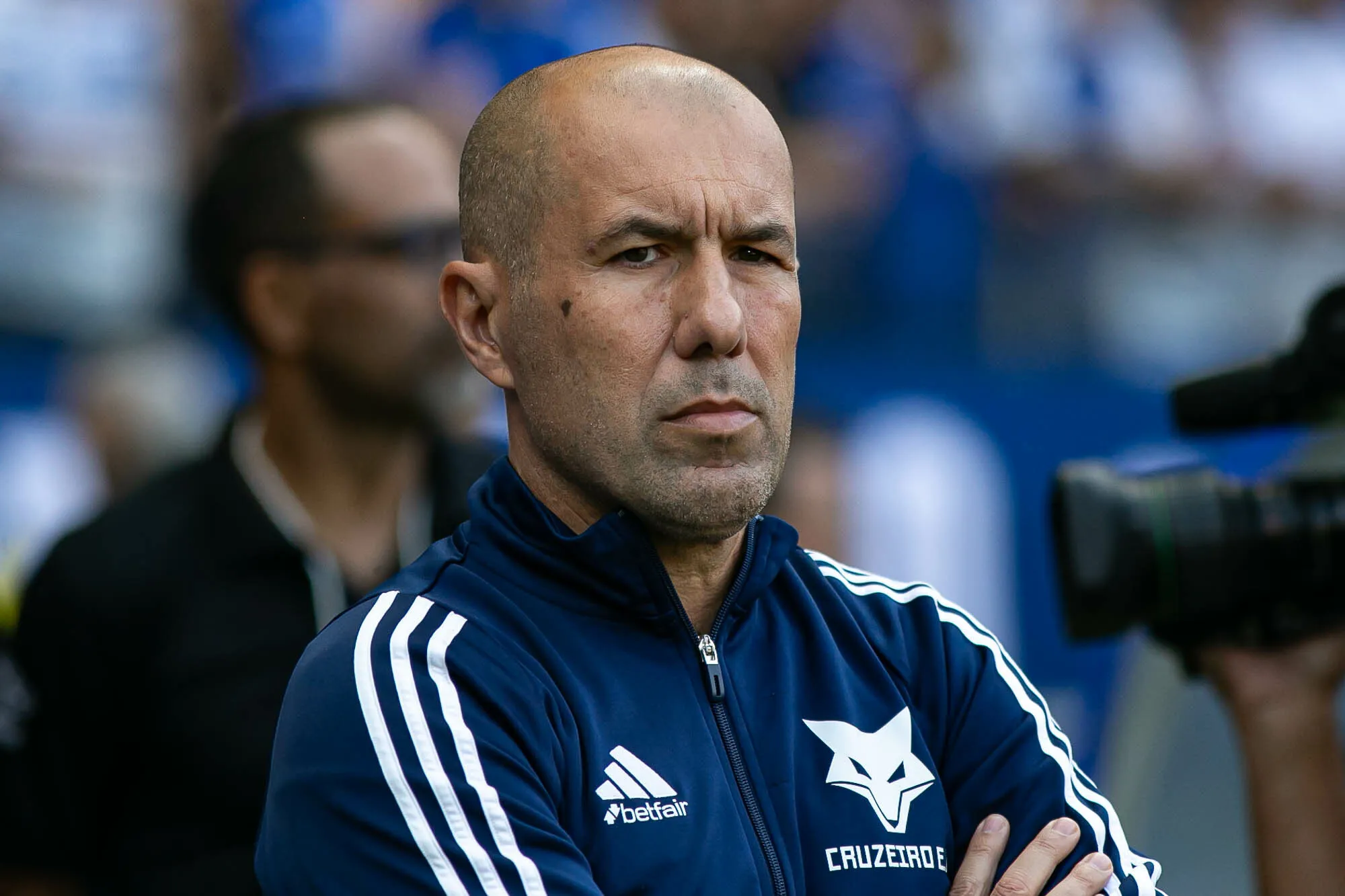 MG – BELO HORIZONTE – 20/07/2025 – BRASILEIRO A 2025, CRUZEIRO X JUVENTUDE – Leonardo Jardim tecnico do Cruzeiro durante partida contra o Juventude no estadio Mineirao pelo campeonato Brasileiro A 2025. Foto: Fernando Moreno/AGIF