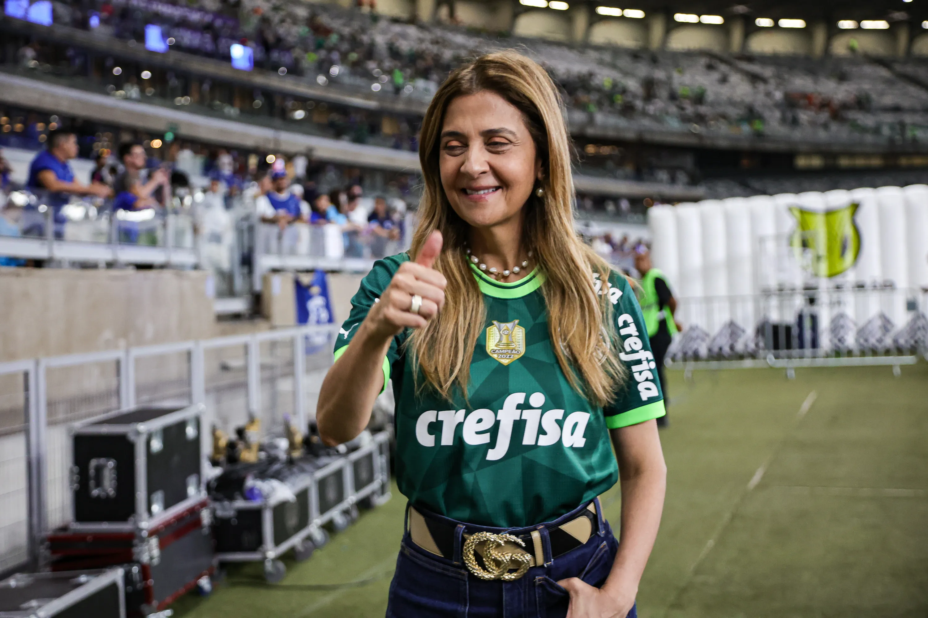 MG – BELO HORIZONTE – 06/12/2023 – BRASILEIRO A 2023, CRUZEIRO X PALMEIRAS – Leila Pereira presidente do Palmeiras durante partida contra o Cruzeiro no estadio Mineirao pelo campeonato Brasileiro A 2023. Foto: Gilson Lobo/AGIF