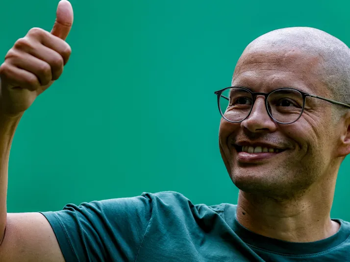 Alex, ex-Palmeiras, estreia hoje como técnico do Athletic