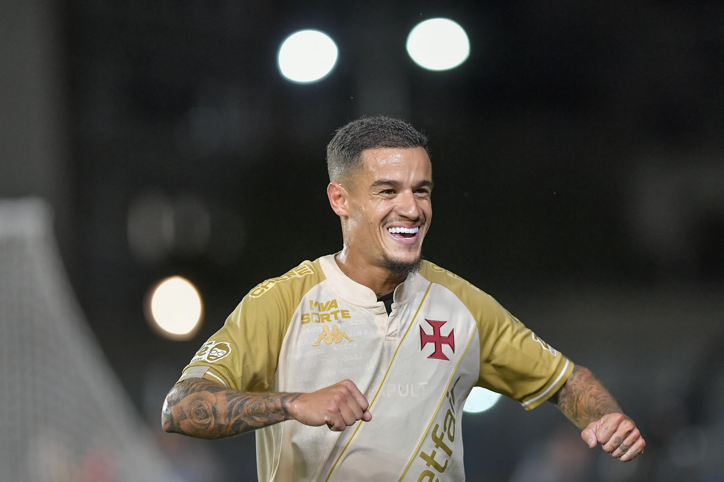 Philippe Coutinho jogador do Vasco durante partida contra o Bahia no estadio Sao Januário pelo campeonato Brasileiro A 2025. Foto: Thiago Ribeiro/AGIF