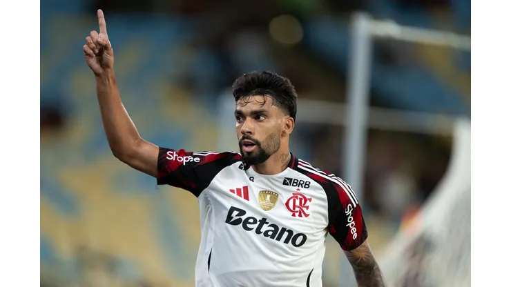 Lucas Paqueta jogador do Flamengo comemora seu gol durante partida contra o Madureira no estadio Maracana pelo campeonato Carioca 2026. Foto: Jorge Rodrigues/AGIF
