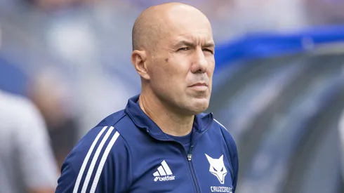 Leonardo Jardim tecnico do Cruzeiro durante partida contra o Fluminense no estadio Mineirao pelo campeonato Brasileiro A 2025. Foto: Fernando Moreno/AGIF