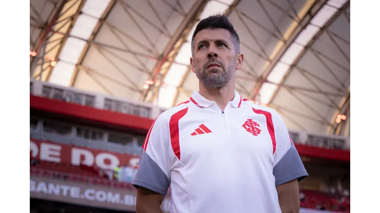 RS - PORTO ALEGRE - 21/01/2026 - GAUCHO 2026, INTERNACIONAL X INTERNACIONAL-SM - Paulo Pezzolano tecnico do Internacional durante partida contra o INTER-SM no estadio Beira-Rio pelo campeonato Gaucho 2026. Foto: Maxi Franzoi/AGIF