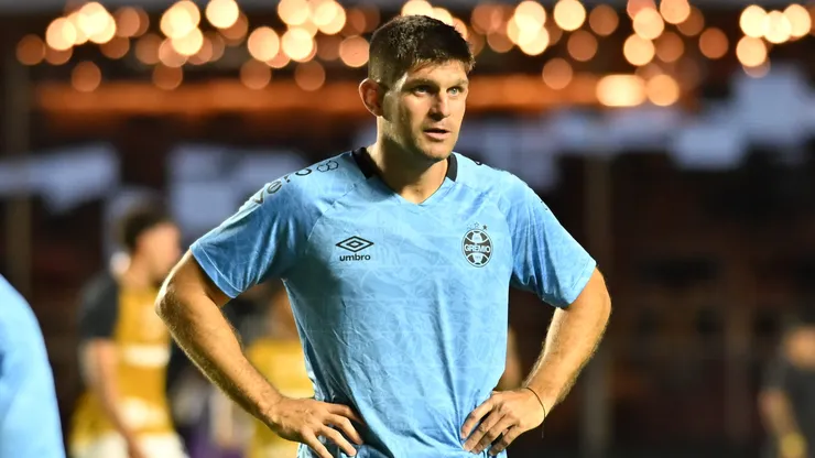 Kannemann não vem atuando no Grêmio