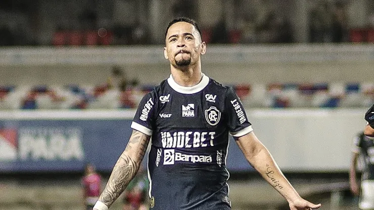 Yago Pikachu jogador do Remo comemora seu gol durante partida contra o Aguia de Maraba no estadio Mangueirao pelo campeonato [COMPETICAO]. Foto: Marcos Junior/AGIF