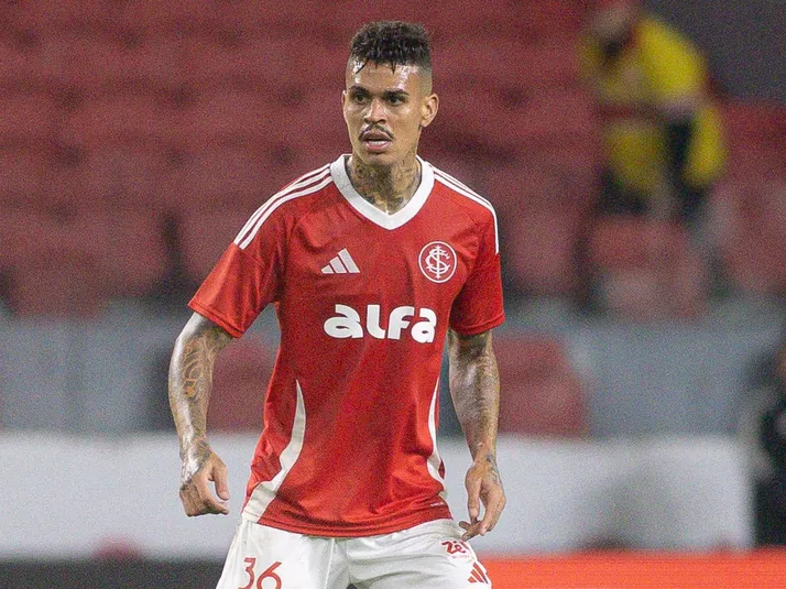 Richard segue fora dos planos do Internacional e vem treinando separado