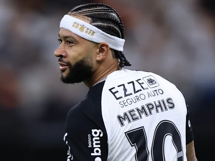 Memphis reage a anúncio da chegada de Lingard ao Corinthians