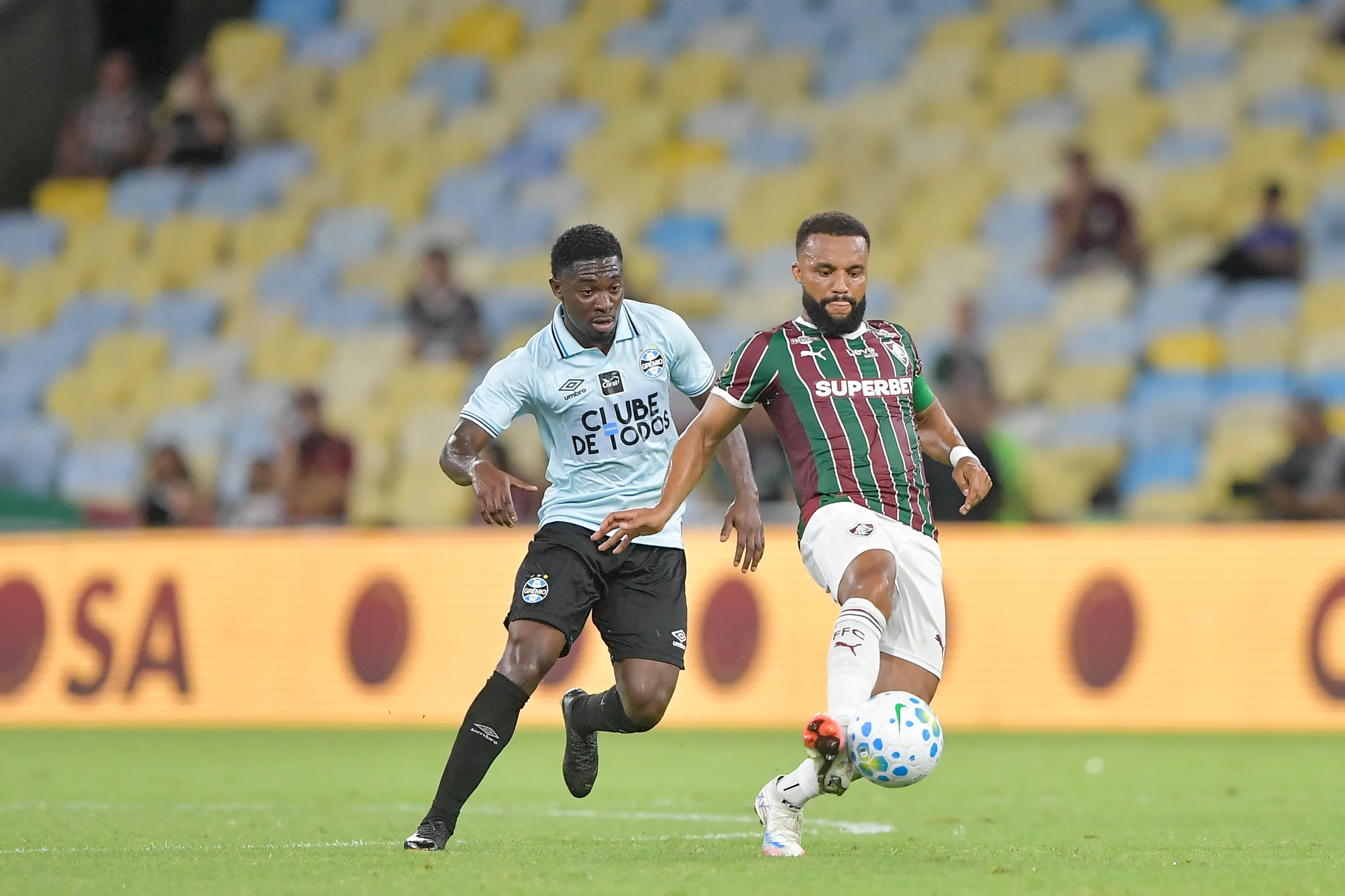 RJ – RIO DE JANEIRO – 28/01/2026 – BRASILEIRO A 2026, FLUMINENSE X GREMIO – Samuel Xavier jogador do Fluminense durante partida contra o Gremio no estadio Maracana pelo campeonato Brasileiro A 2026. Foto: Thiago Ribeiro/AGIF