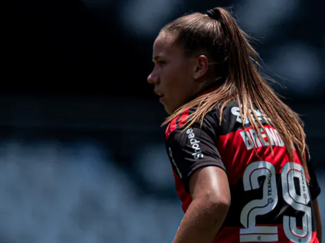 Brendha faz estreia no time principal do Flamengo