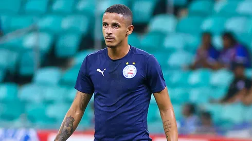 Luciano Juba jogador do Bahia durante aquecimento antes da partida contra o Barcelona no estadio Arena Fonte Nova pelo campeonato Baiano 2026. Foto: Marcio Jose/AGIF
