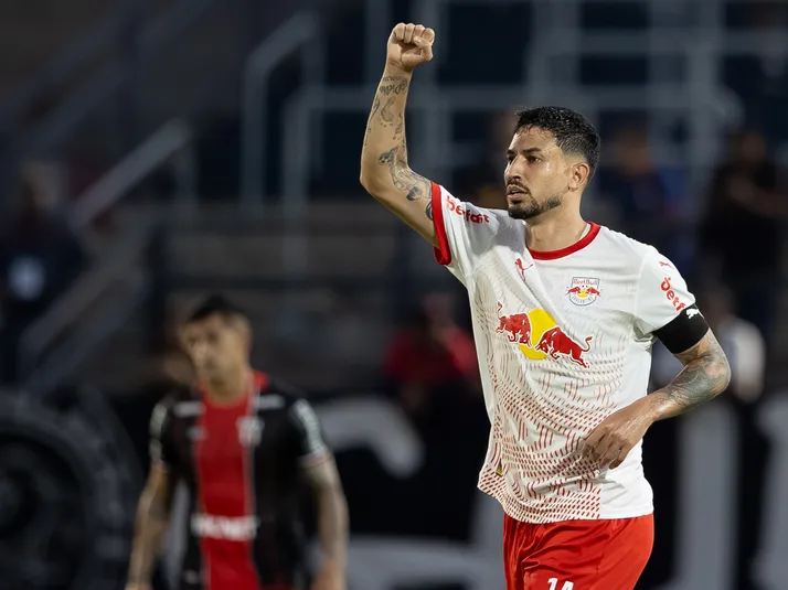 Internacional avança para fechar com Pedro Henrique, do RB Bragantino