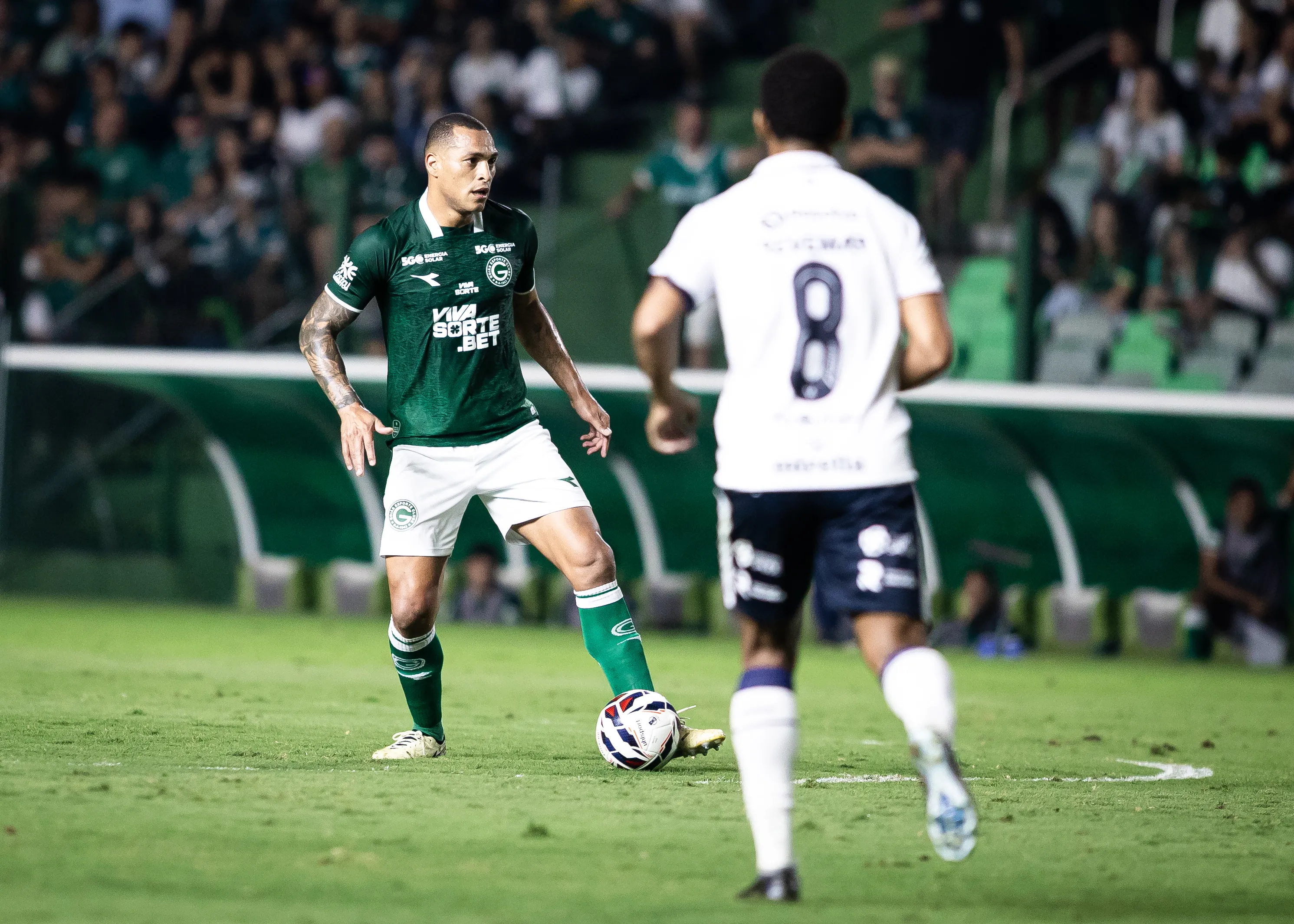 Titi jogador do Goias durante partida contra o Remo no estadio Serrinha pelo campeonato Brasileiro B 2025. Foto: Isabela Azine/AGIF