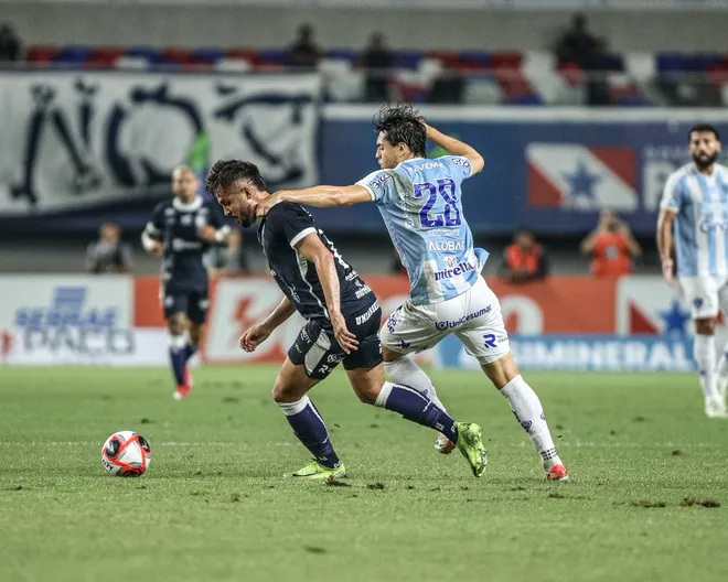 Giovani Pavani jogador do Remo durante partida contra o Paysandu no estadio Mangueirao pelo campeonato Paraense 2025. Foto: Marcos Junior/AGIF