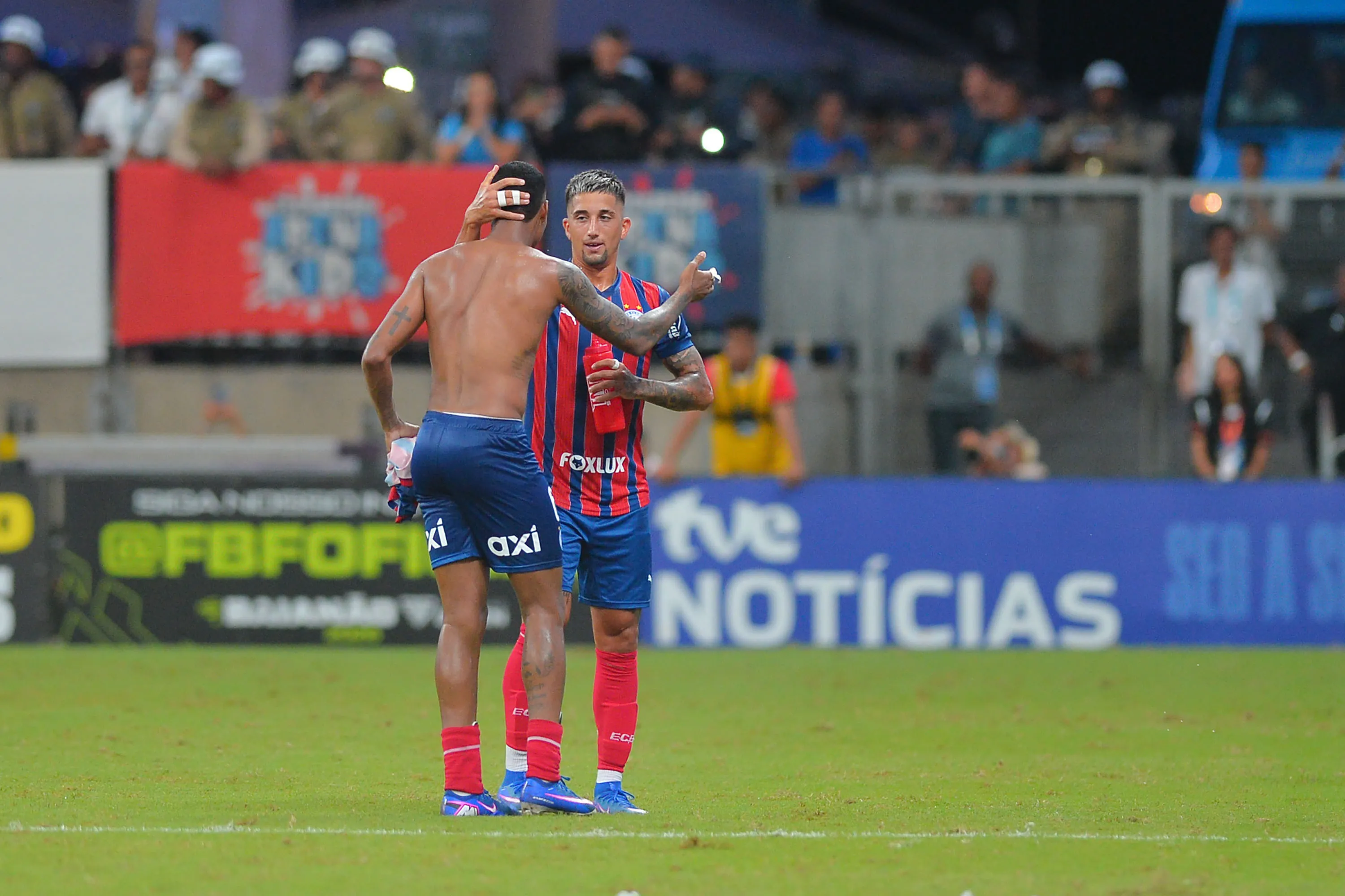 Jean Lucas jogador do Bahia comemora seu gol durante partida contra o Vitoria no estadio Fonte Nova pelo campeonato Baiano 2026. Foto: Walmir Cirne/AGIF
