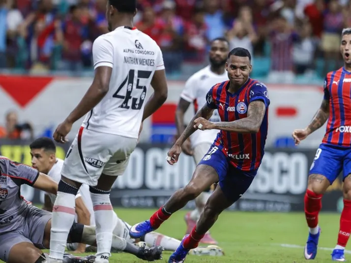 Após decirir Ba-Vi, Jean Lucas provoca o Vitória