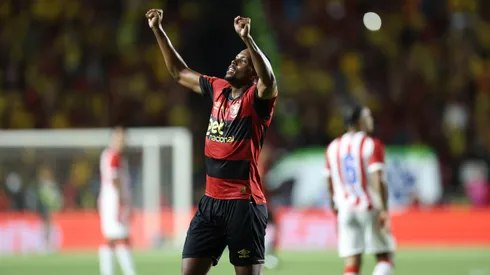 – Yuri Castilho jogador do Sport comemora seu gol durante a partida contra o Nautico pela Final do campeonato pernambucano 2026 na Ilha do Retiro. Foto: Marlon Costa/AGIF