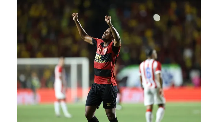 - Yuri Castilho jogador do Sport comemora seu gol durante a partida contra o Nautico pela Final do campeonato pernambucano 2026 na Ilha do Retiro. Foto: Marlon Costa/AGIF