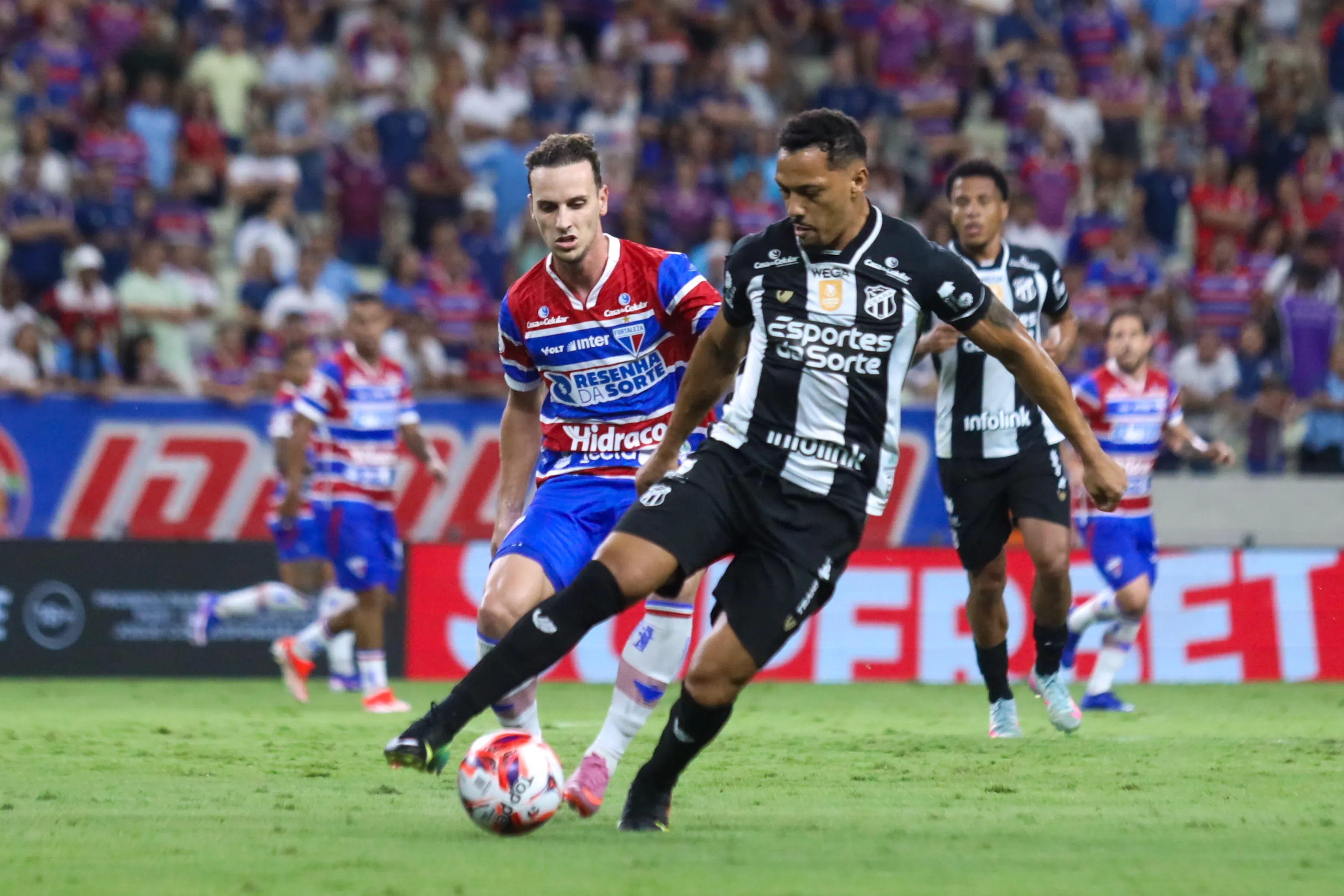 Pochetino jogador do Ceara durante partida contra o Fortaleza no estadio Castelao pelo campeonato Cearense 2026. Foto: Lucas Emanuel/AGIF