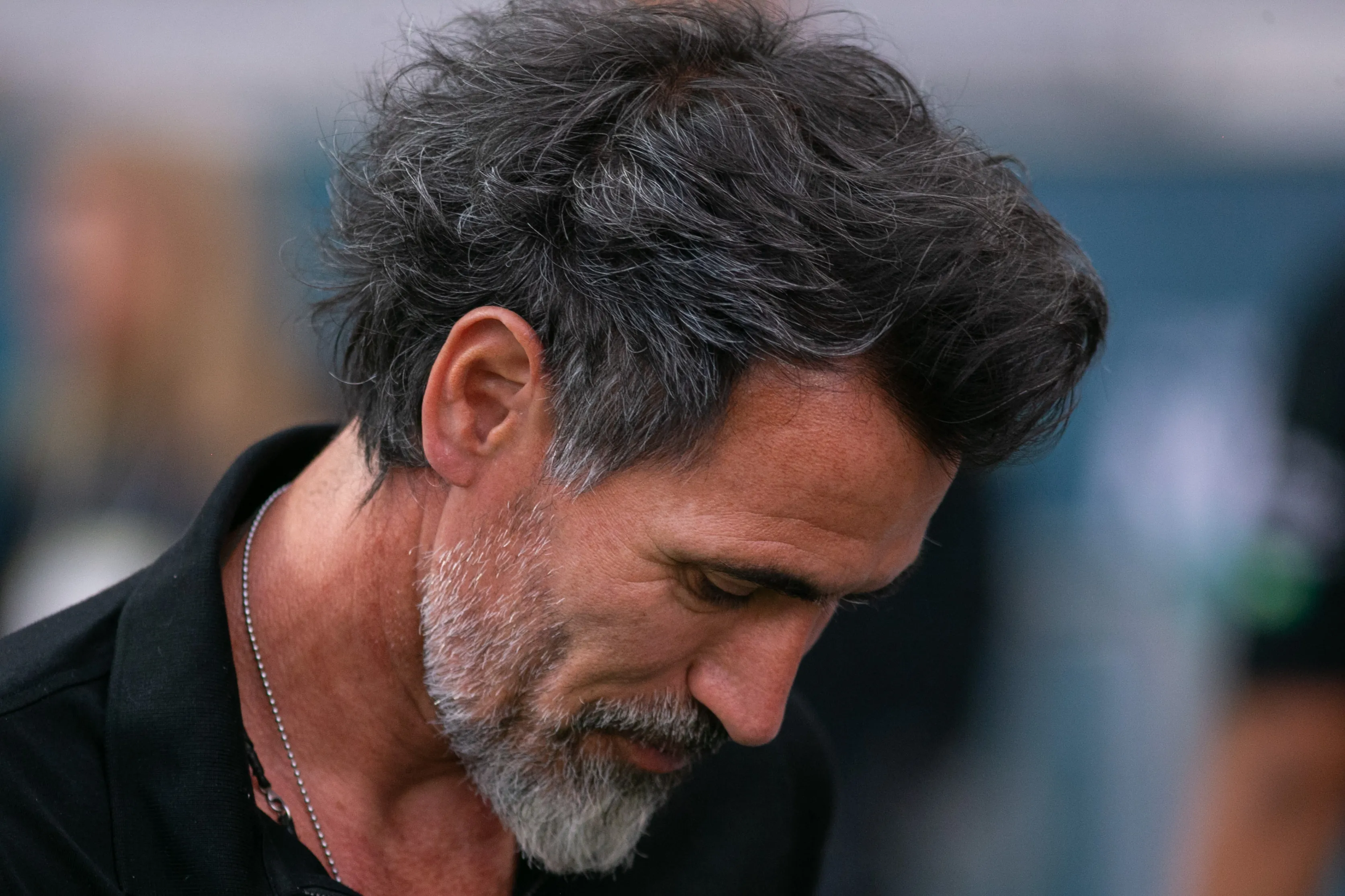 Eduardo Dominguez tecnico do Atletico durante partida contra o Cruzeiro no estadio Mineirao pelo campeonato Mineiro 2026. Foto: Fernando Moreno/AGIF