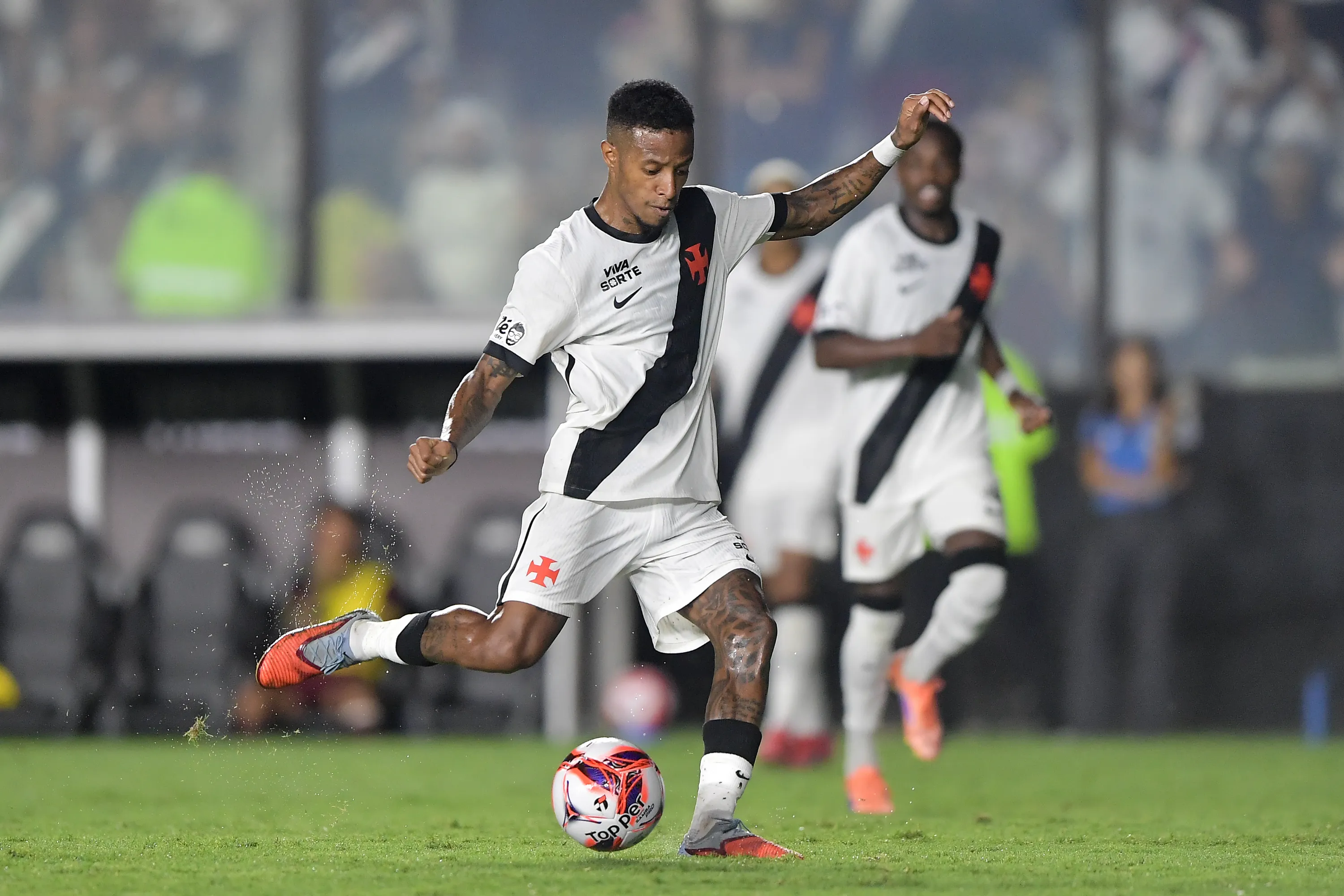 RJ – RIO DE JANEIRO – 02/02/2026 – CARIOCA 2026, MADUREIRA X VASCO – Tche Tche jogador do Vasco durante partida contra o Madureira no estadio Sao Januario pelo campeonato Carioca 2026. Foto: Thiago Ribeiro/AGIF