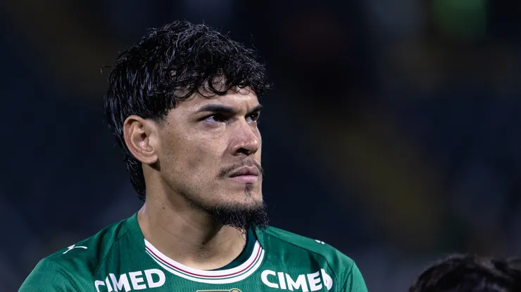 Gustavo Gómez jogador do Palmeiras durante partida contra o Fluminense no estádio Arena Barueri pelo campeonato Brasileiro A 2026. Foto: Ettore Chiereguini/AGIF