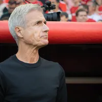 Luís Castro critica o Inter por receber medalhas no vestiário