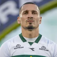 Maicon, do Coritiba, vê jogo difícil contra o Corinthians