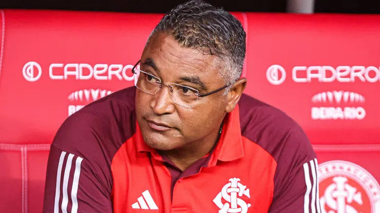Roger Machado tecnico do Internacional durante partida contra o Fluminense no estadio Beira-Rio pelo campeonato Brasileiro A 2024.