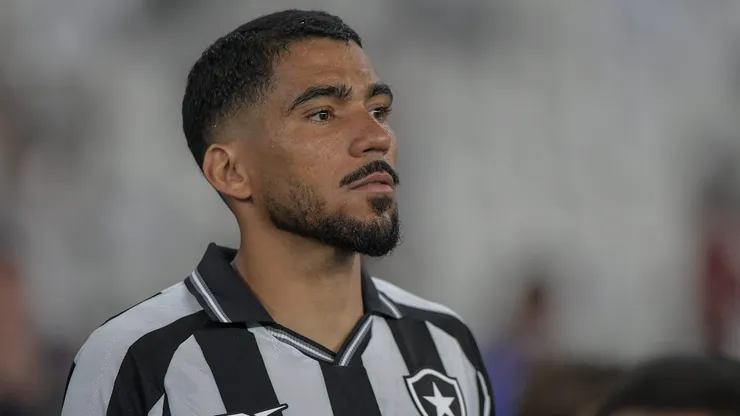 Allan deve atuar em Botafogo x Barcelona