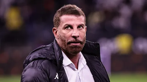 Pedrinho negocia com a BYD para o Vasco. 
